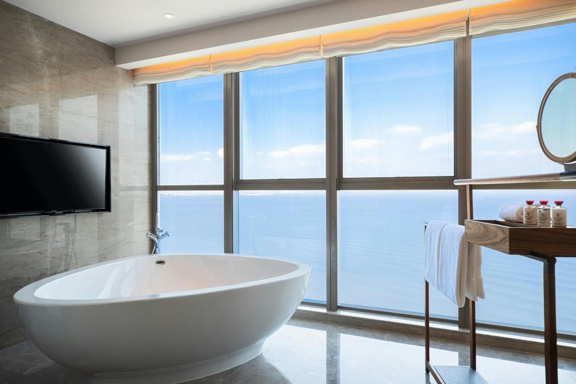 Yantai Marriott Hotel Экстерьер фото